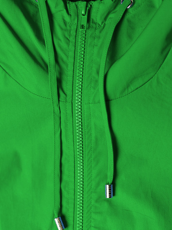 AYAN - Lang grøn jakke i vævet bomuld fra Gozzip