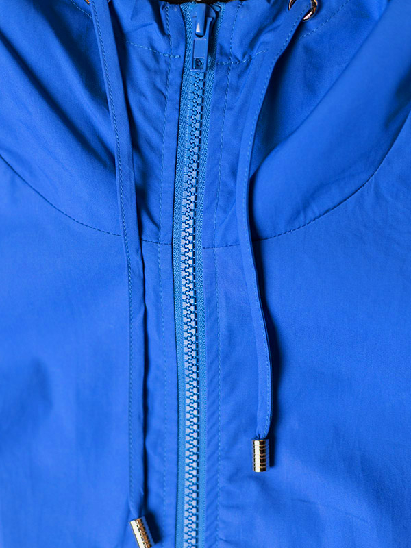 AYAN - Lang blå jakke i vævet bomuld fra Gozzip