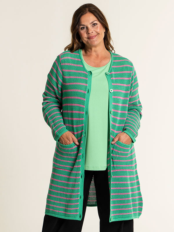 CASSANDRA - Grøn cardigan med pinke striber i bomulds strik fra Gozzip