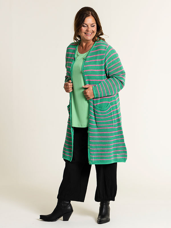 CASSANDRA - Grøn cardigan med pinke striber i bomulds strik fra Gozzip