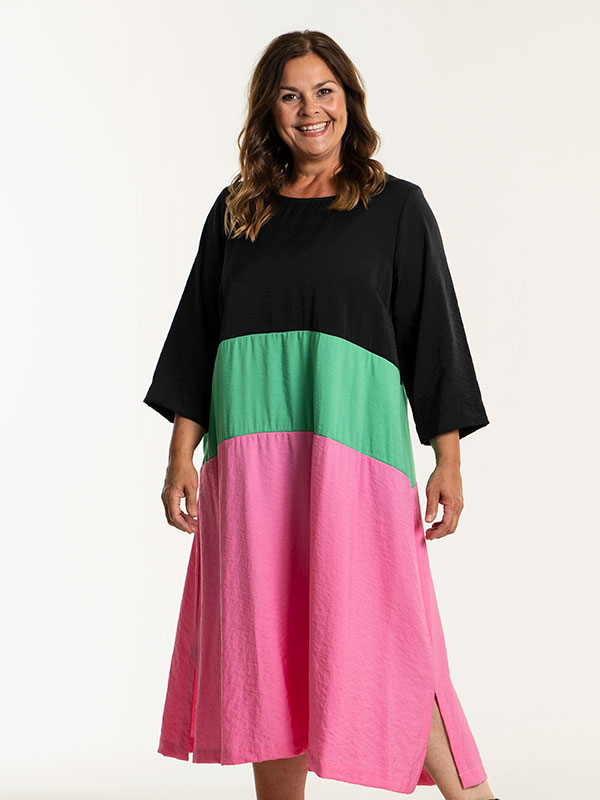 BENTE - Lang kjole i 3 farver fra Gozzip