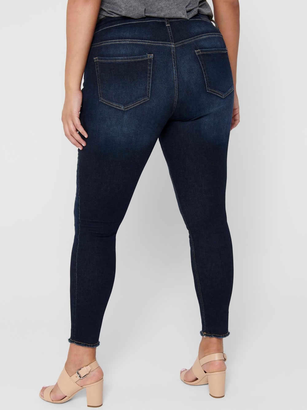 CARWILLY  - Jeans fra Only Carmakoma