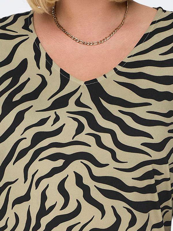CARCAMILLE - Bluse fra Only Carmakoma