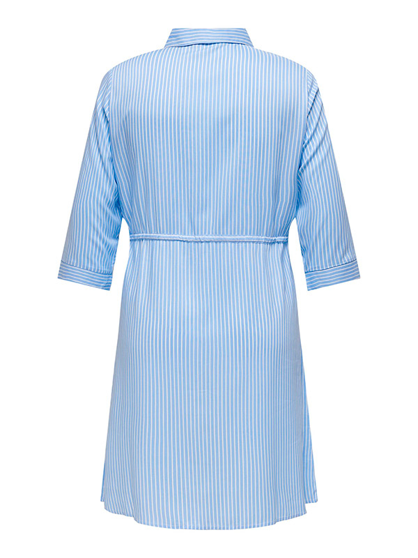 TAMARI - Lyseblå skjorte kjole i viskose med hvide striber fra Only Carmakoma