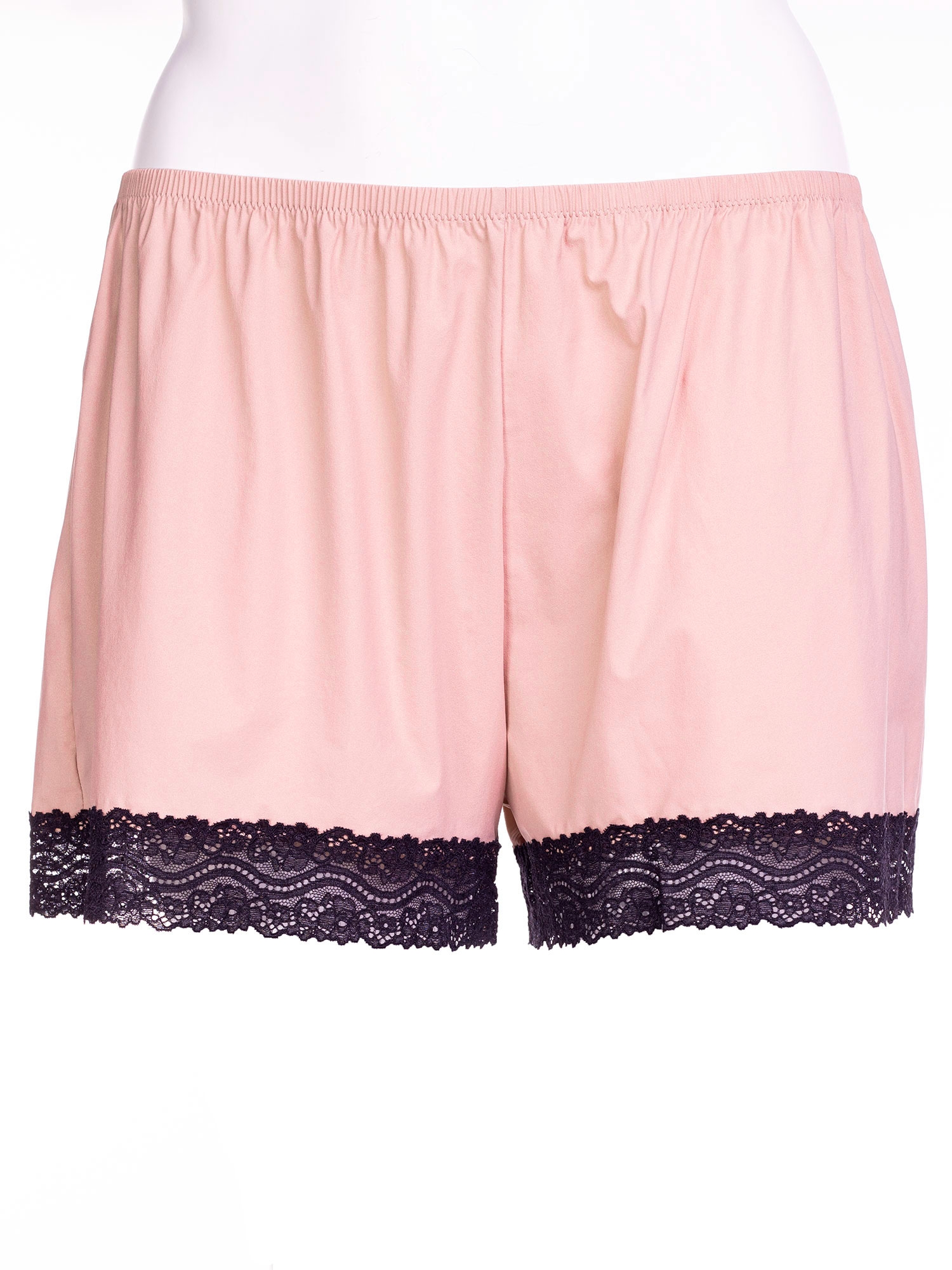 Natshorts i smuk rosa farve med sorte blonder fra Plaisir