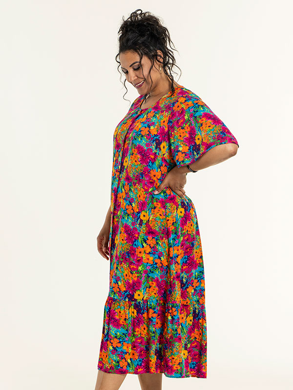 NADINE - Lang viskose kjole med blomsterprint fra Studio