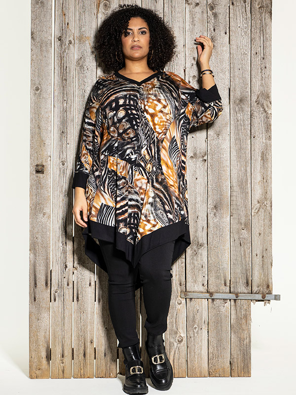 FRIDA - Tunika med print i brunt og sort  fra Studio