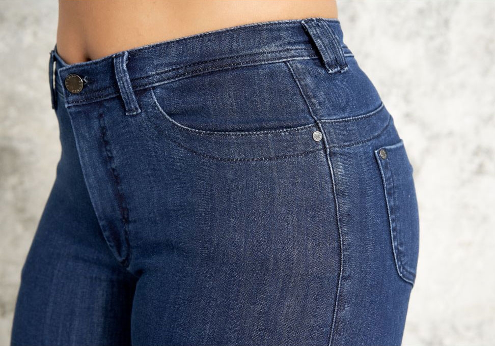 Carmen - Blå denim jeans med lang benlængde fra Studio