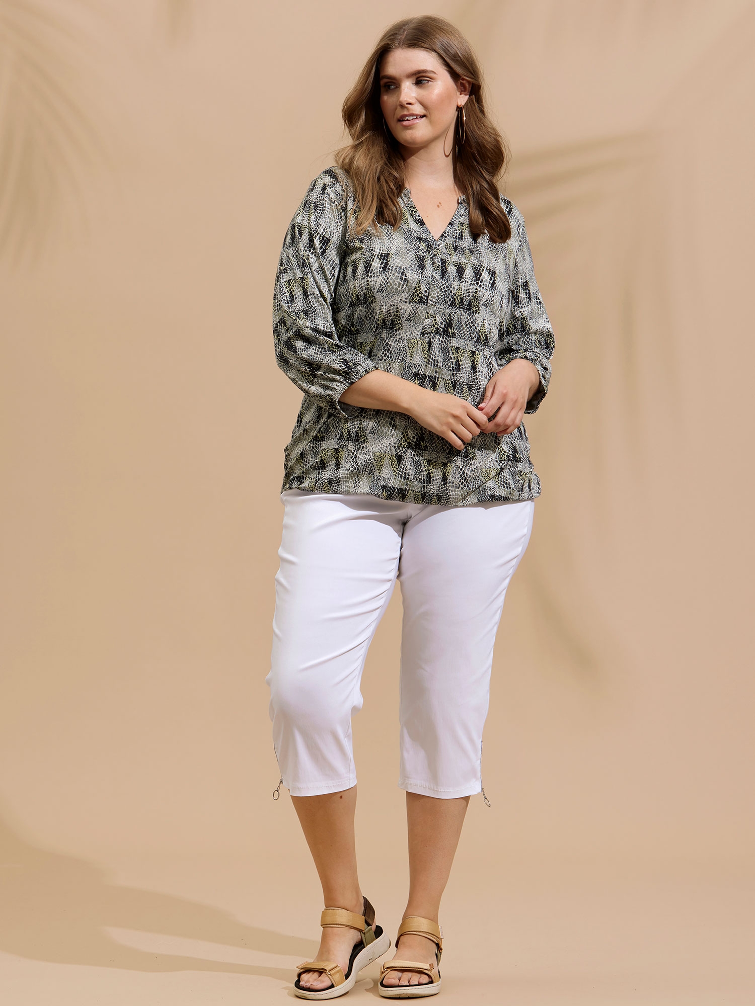 JAZZY - Hvide capri bukser med lynlås detalje fra Zhenzi