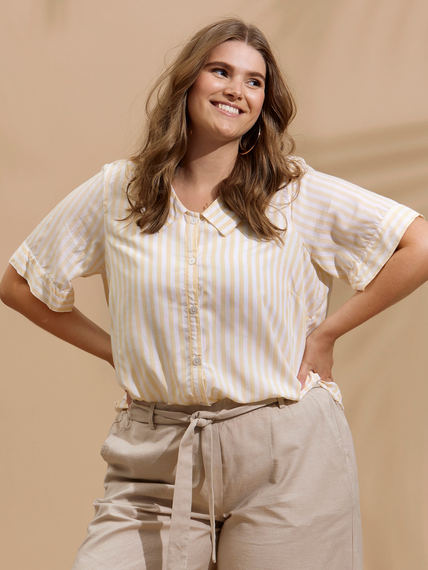 konstant falanks Indflydelse Zhenzi Flot hvid og gul stribet skjorte bluse i viskose, 54-56 / XL Zhenzi  female ⋆ 299.00 DKK