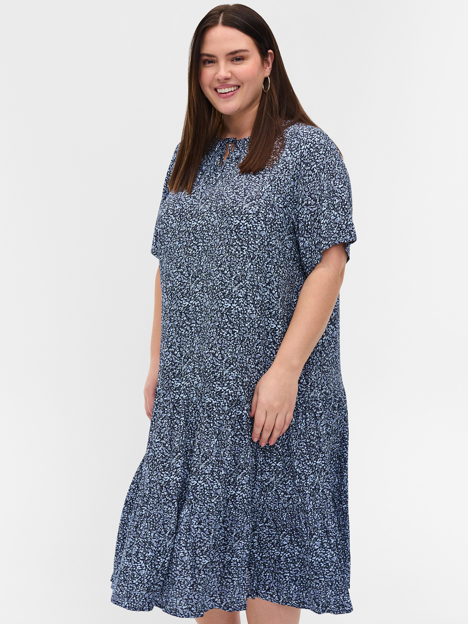 Billede af Zizzi Lækker viskose kjole i smart blåt print, 46-48 / M
