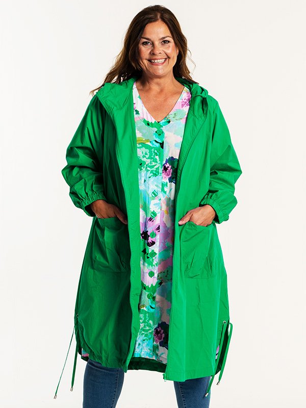 GITTE - Grønn t-skjorte med lilla striber