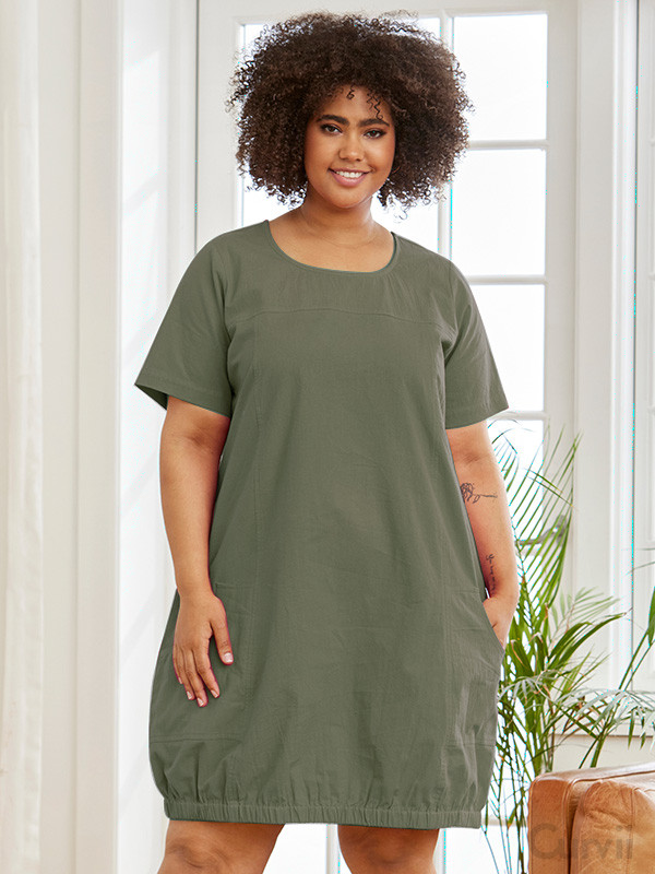 AMIN - Grön klänning i 100% bomull