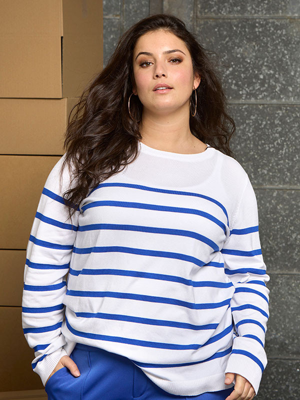 KOGLE - Svart strikket genser med hvite striper