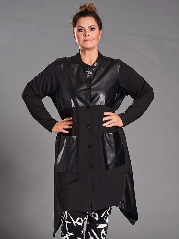 Mari - Lækker sort jakke med fede detaljer i læder look fra Gozzip Black