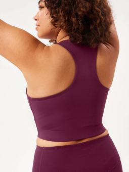 PALOMA - Plus Size Top fra Girlfriend Collective