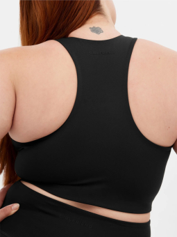 DYLAN - Plus Size Top fra Girlfriend Collective