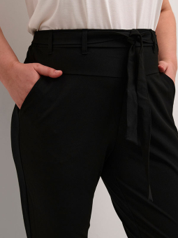 JIA - Plus Size Bukser fra Kaffe Curve