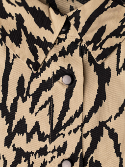 Kaffe Curve CECILIE - Sand farvet viskose skjorte med print