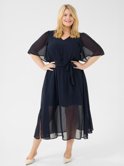 KCEVI - Plus Size Kjole fra Kaffe Curve
