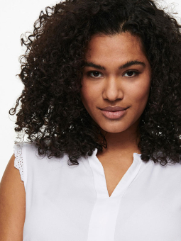 MUMI - Plus Size Top fra Only Carmakoma