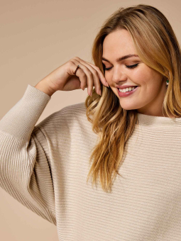 Only Carmakoma ADALINE - Beige strik trøje med bådhals