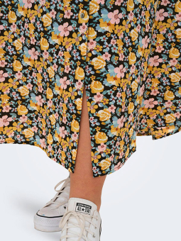 Only Carmakoma LUXMIE - Sort nederdel med blomster print