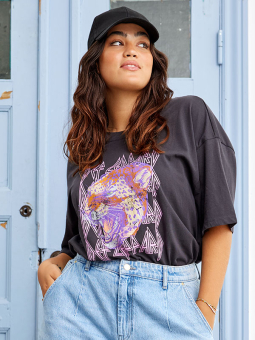 Only Carmakoma DELE - Def Leppard T-shirt i økologisk bomuld