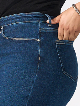 CARWILLY - Plus Size Jeans fra Only Carmakoma