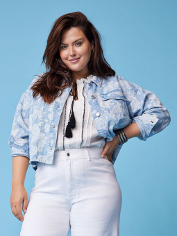 CARZENDAYA - Plus Size Jakke fra Only Carmakoma