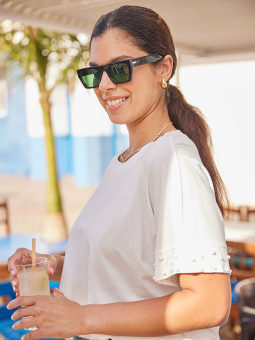 CAROLIVIA - Plus Size T-shirt fra Only Carmakoma