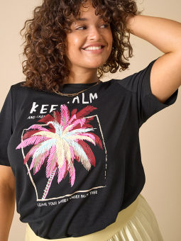 CARELLIOT - Plus Size T-shirt fra Only Carmakoma