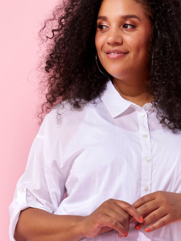 SAIGE - Plus Size Skjorte fra Zhenzi