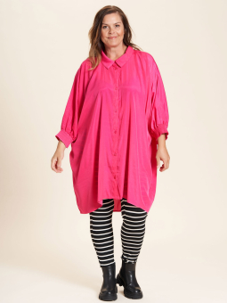 Gozzip Gerda - Pink oversize skjorte tunika med flot blank viskose satin