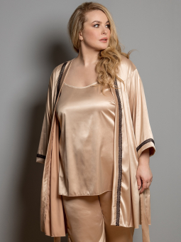 Plaisir Flot beige satin kimono / morgenkåbe med sorte blonde detaljer