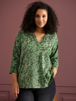 Zhenzi DALLAS - Lækker bluse i viskose jersey i smart grønt print