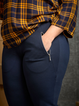 Zhenzi CALLIE - Marineblå bukser med lynlås lomme