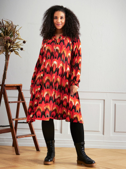 Zhenzi JUSTINE - Strækbar kjole med orange og rødt mønster
