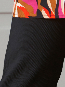 Zhenzi LANDRY - Sorte strækbare bukser i stribet struktur
