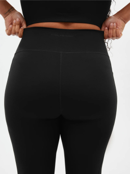 POCKET  - Plus Size Trænings tights fra Girlfriend Collective