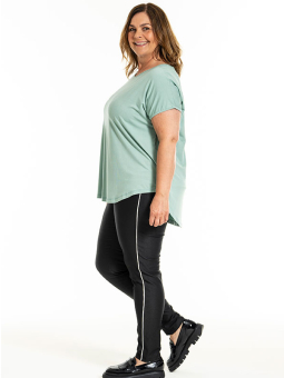 GITTE - Plus Size T-shirt fra Gozzip