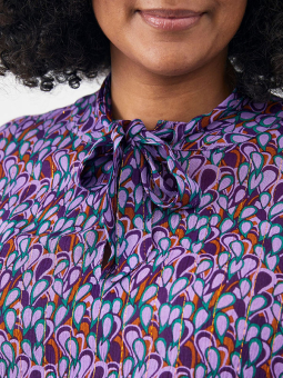 DAGNY - Plus Size Bluse fra Adia