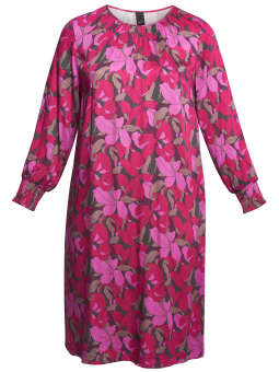 Plus Size Kjole fra Adia
