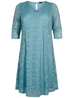 Sort viskose kjole med smukke blå blomster og fin kryds ryg