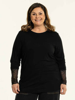 FADILA - Plus Size Bluse fra Gozzip