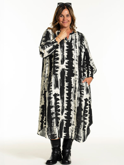 VALDIS - Plus Size Kjole fra Gozzip