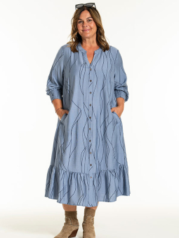 SIGRUN - Plus Size Kjole fra Gozzip