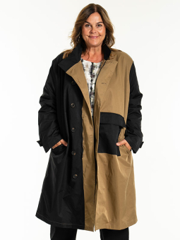 JULLA - Plus Size Frakke fra Gozzip