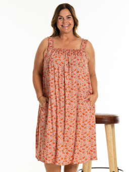 KARLINA - Plus Size Kjole fra Gozzip