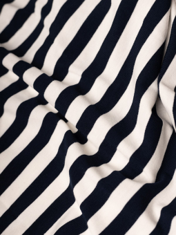 PENNIE - Plus Size Nederdel fra Gozzip